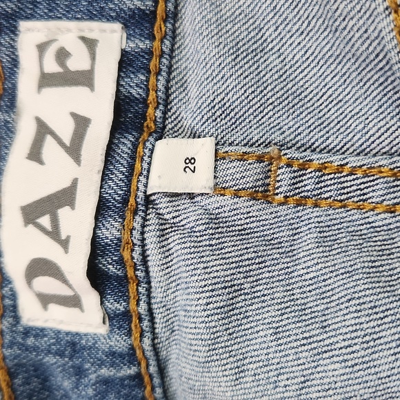 Daze Distressed jeans in great condition! - Picture 9 of 12